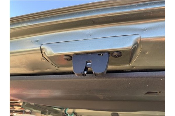 Recambio de cierre electromagnetico porton para peugeot partner tepee 1.6 premium referencia OEM IAM 8719G5  