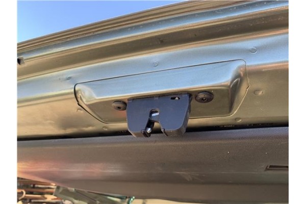 Recambio de cierre electromagnetico porton para peugeot partner tepee 1.6 premium referencia OEM IAM 8719G5  