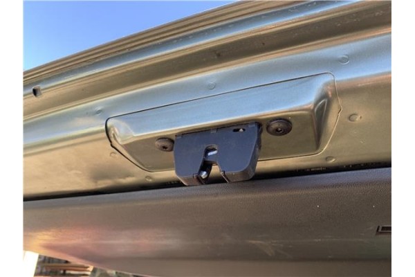 Recambio de cierre electromagnetico porton para peugeot partner tepee 1.6 premium referencia OEM IAM 8719G5  