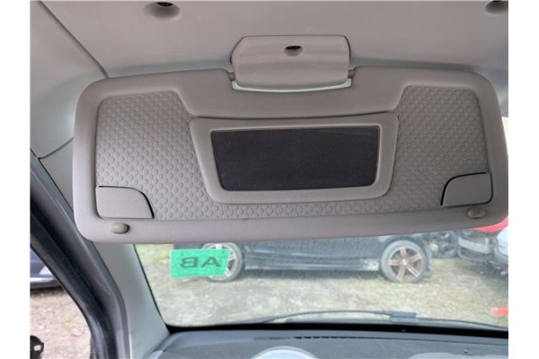Recambio de parasol izquierdo para smart fortwo coupe 1.0 fortwo coupe (52kw) referencia OEM IAM A4518100110C24A  