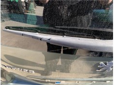 Recambio de brazo limpiaparabrisas trasero para peugeot partner tepee 1.6 premium referencia OEM IAM 6429FL  