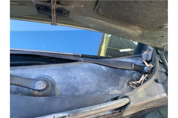 Recambio de brazo limpiaparabrisas delantero izquierdo para peugeot partner tepee 1.6 premium referencia OEM IAM 6429FG  