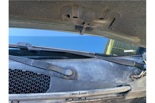 Recambio de brazo limpiaparabrisas delantero izquierdo para peugeot partner tepee 1.6 premium referencia OEM IAM 6429FG  