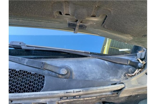 Recambio de brazo limpiaparabrisas delantero izquierdo para peugeot partner tepee 1.6 premium referencia OEM IAM 6429FG  