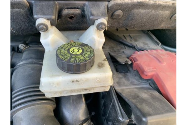 Recambio de bomba freno para peugeot partner tepee 1.6 premium referencia OEM IAM 456570  