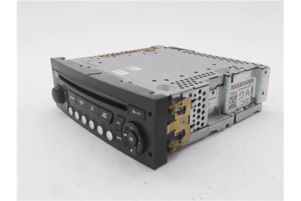 Recambio de autoradio para peugeot 207 sw 1.6 hdi referencia OEM IAM 96643697XT 16077504XT 