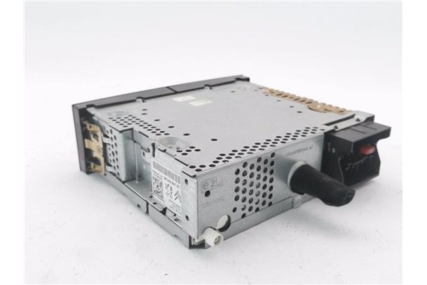 Recambio de autoradio para peugeot 207 sw 1.6 hdi referencia OEM IAM 96643697XT 16077504XT 