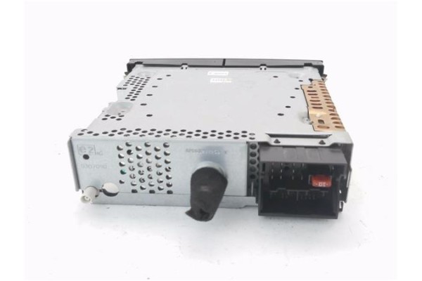 Recambio de autoradio para peugeot 207 sw 1.6 hdi referencia OEM IAM 96643697XT 16077504XT 