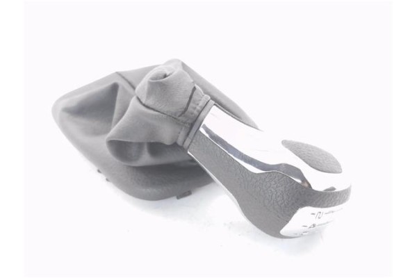 Recambio de pomo palanca cambio para peugeot 207 sw 1.6 hdi referencia OEM IAM X36196 2403P2 