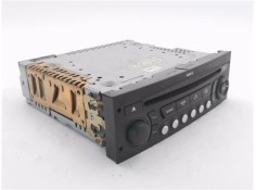 Recambio de autoradio para peugeot 207 1.4 referencia OEM IAM 96660454XT 16077506XT 