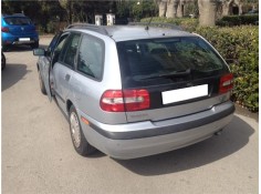 volvo v40 familiar del año 2002