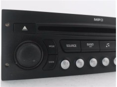 Recambio de autoradio para peugeot 207 1.4 referencia OEM IAM 96660454XT 16077506XT 