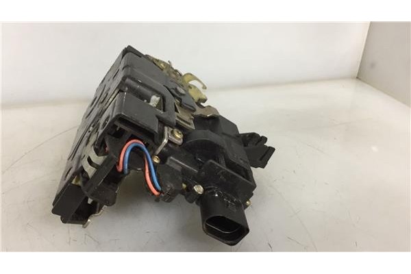 Recambio de cierre electromagnetico delantero izquierdo para seat leon (1m1) 1.9 tdi referencia OEM IAM 3B1837015Q 115069 3B1837