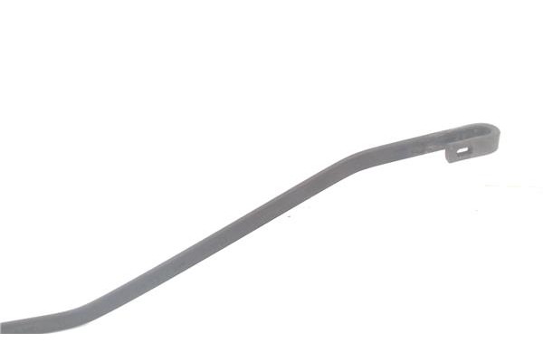 Recambio de brazo limpiaparabrisas delantero derecho para mitsubishi colt cz3 berl. 3 (z30) 1.5 di-d instyle referencia OEM IAM 