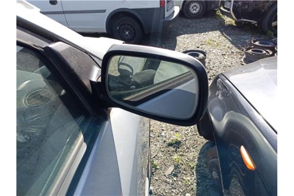 Recambio de retrovisor electrico derecho para toyota corolla (e12) 2.0 d-4d referencia OEM IAM   