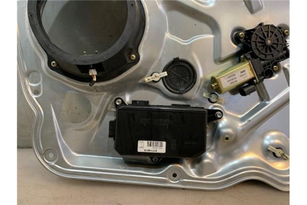 Recambio de elevalunas electrico delantero izquierdo para fiat stilo (192) 1.6 16v (192_xb1a) referencia OEM IAM 46831640 500026