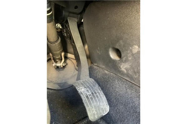 Recambio de pedal acelerador para peugeot partner tepee 1.6 premium referencia OEM IAM 1601EA  
