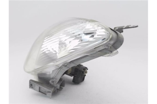 Recambio de faro delantero izquierdo para toyota corolla verso (e12) 1.8 linea sol referencia OEM IAM 8117013260 UPM60GF20 