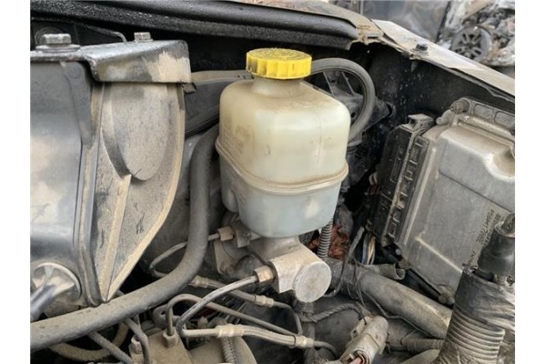 Recambio de bomba freno para jeep cherokee (kj) 2.5 crd básico referencia OEM IAM 5072526AA  