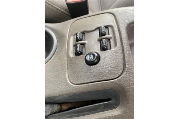 Recambio de mando elevalunas para jeep cherokee (kj) 2.5 crd básico referencia OEM IAM 56010090AC  