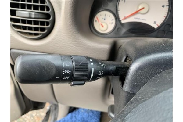 Recambio de mando intermitencia para jeep cherokee (kj) 2.5 crd básico referencia OEM IAM 56010132AD  