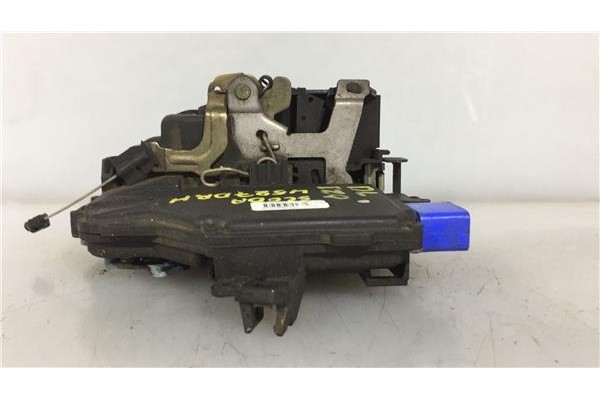 Recambio de cierre electromagnetico delantero izquierdo para skoda octavia berlina (1z3) 1.6 active referencia OEM IAM 3D1837015