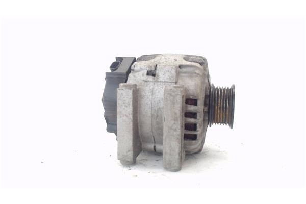 Recambio de alternador para opel astra j berlina 5p 1.6 selective referencia OEM IAM 13586367  