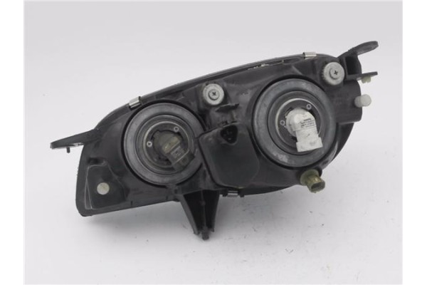 Recambio de faro delantero dcho para toyota corolla (e11) 2.0 d4d referencia OEM IAM 811101E530  