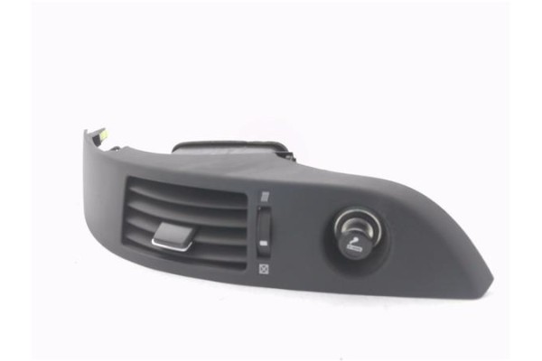 Recambio de rejilla entrada de aire para toyota corolla verso (r1) 2.2 d-4d sport referencia OEM IAM 6556444010 5568064010 