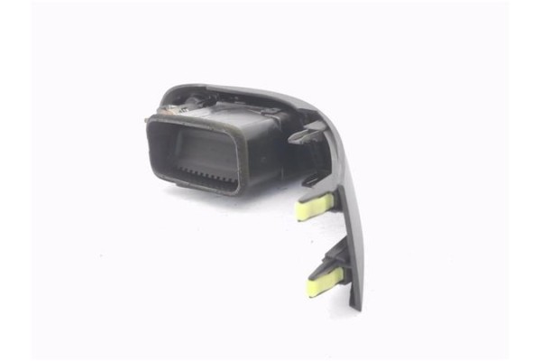 Recambio de rejilla entrada de aire para toyota corolla verso (r1) 2.2 d-4d sport referencia OEM IAM 6556444010 5568064010 