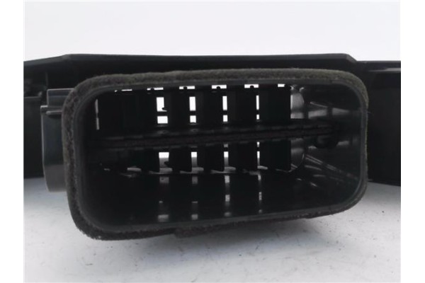 Recambio de rejilla entrada de aire para toyota corolla verso (r1) 2.2 d-4d sport referencia OEM IAM 6556444010 5568064010 