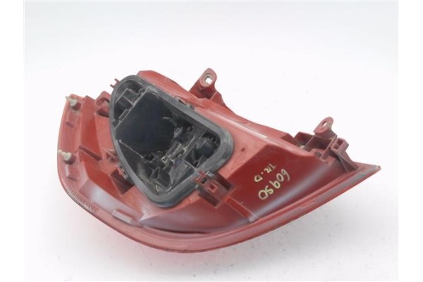 Recambio de piloto trasero derecho para renault clio iii 1.5 dci (c/br1g) referencia OEM IAM 8200776050  
