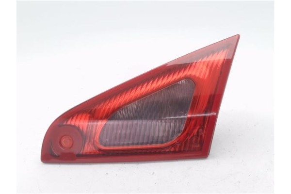 Recambio de piloto porton trasero derecho para mitsubishi colt cz3 berl. 3 (z30) 1.5 di-d instyle referencia OEM IAM 8336A029  