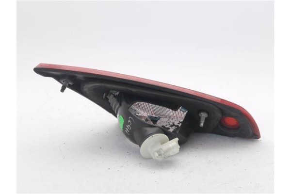 Recambio de piloto porton trasero derecho para mitsubishi colt cz3 berl. 3 (z30) 1.5 di-d instyle referencia OEM IAM 8336A029  