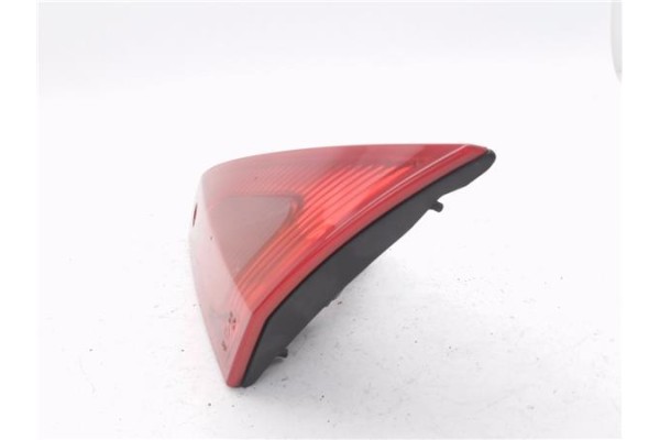 Recambio de piloto porton trasero derecho para mitsubishi colt cz3 berl. 3 (z30) 1.5 di-d instyle referencia OEM IAM 8336A029  