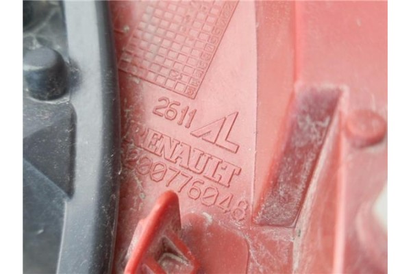 Recambio de piloto trasero izquierdo para renault clio iii 1.5 dci (c/br1g) referencia OEM IAM 8200776048  