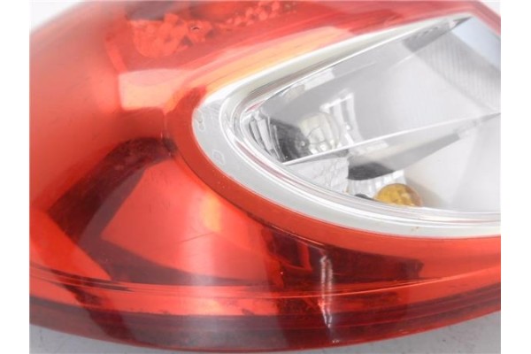 Recambio de piloto trasero izquierdo para renault clio iii 1.5 dci (c/br1g) referencia OEM IAM 8200776048  