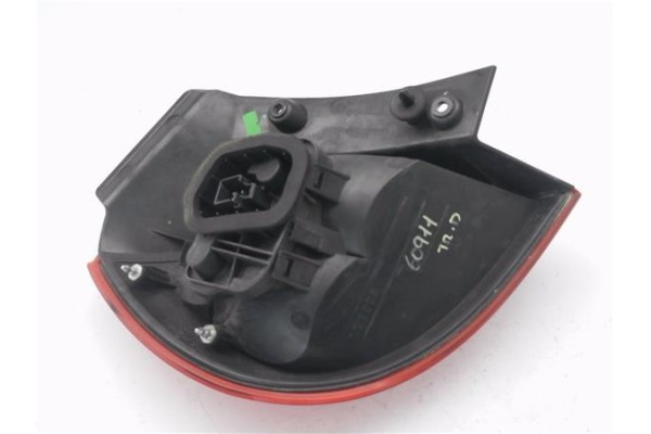 Recambio de piloto trasero derecho para mitsubishi colt cz3 berl. 3 (z30) 1.5 di-d instyle referencia OEM IAM MR957366 27850202 