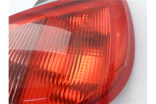 Recambio de piloto trasero derecho para mitsubishi colt cz3 berl. 3 (z30) 1.5 di-d instyle referencia OEM IAM MR957366 27850202 