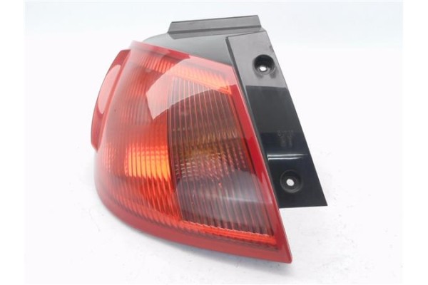 Recambio de piloto trasero izquierdo para mitsubishi colt cz3 berl. 3 (z30) 1.5 di-d instyle referencia OEM IAM MR957365 2785010