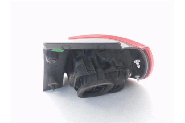 Recambio de piloto trasero izquierdo para mitsubishi colt cz3 berl. 3 (z30) 1.5 di-d instyle referencia OEM IAM MR957365 2785010