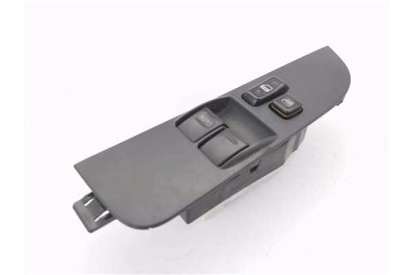 Recambio de mando elevalunas para toyota corolla familiar (e11) 1.6 linea terra referencia OEM IAM 8482012400  