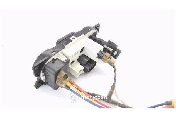 Recambio de mandos climatizador para hyundai lantra berlina (rd) 1.6 i referencia OEM IAM 9725029550  