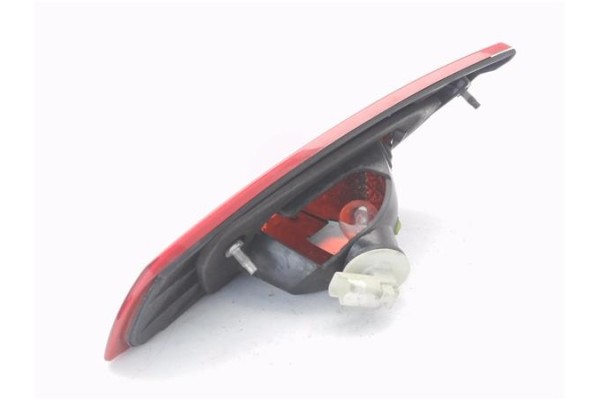 Recambio de piloto porton trasero izquierdo para mitsubishi colt cz3 berl. 3 (z30) 1.5 di-d instyle referencia OEM IAM MN105623 