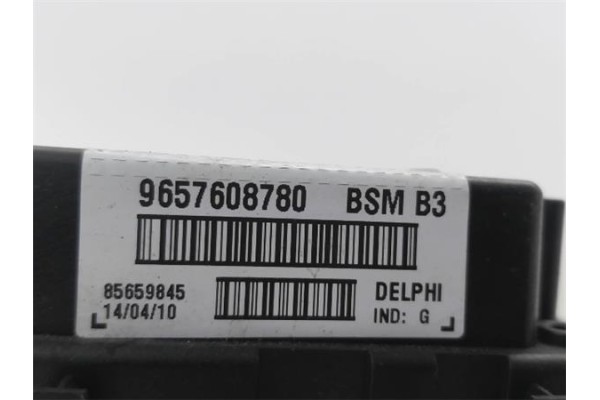 Recambio de caja fusibles/rele para citroen berlingo 1.6 hdi 75 600 first furgón referencia OEM IAM 9657608780 85659845 