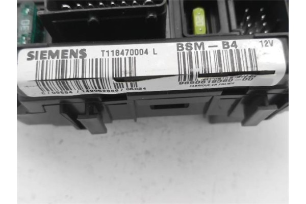 Recambio de caja fusibles/rele para citroen c3 1.4 hdi referencia OEM IAM 9650618380 118470004 