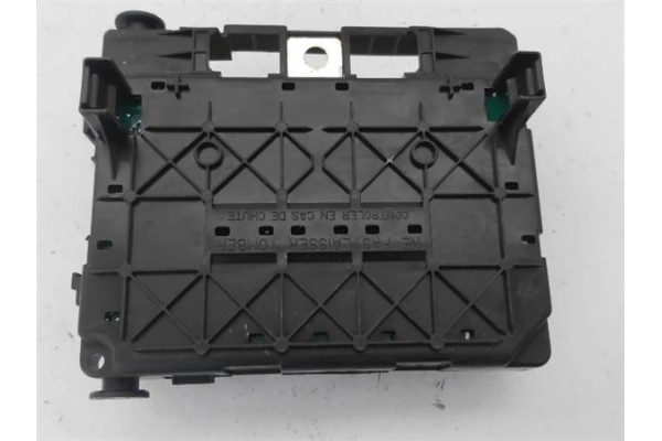 Recambio de caja fusibles/rele para citroen berlingo 2.0 hdi collection combi referencia OEM IAM 9650618580 U118470002 J 
