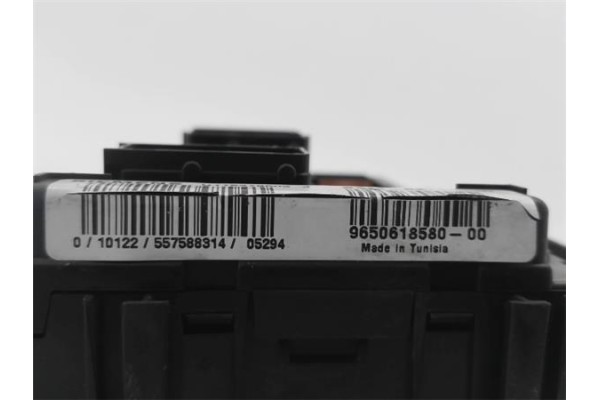 Recambio de caja fusibles/rele para citroen berlingo 2.0 hdi collection combi referencia OEM IAM 9650618580 U118470002 J 