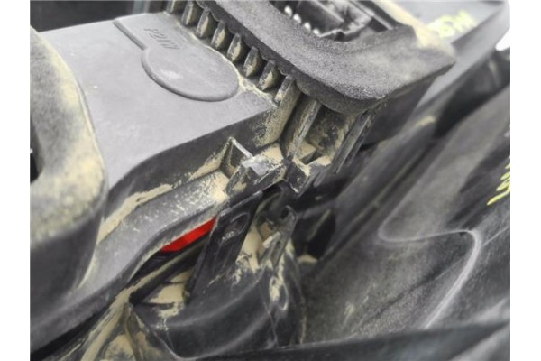 Recambio de piloto trasero izquierdo para dacia logan 1 mcv familiar 1.5 dci (ks0w) referencia OEM IAM 8200864612 62420911 