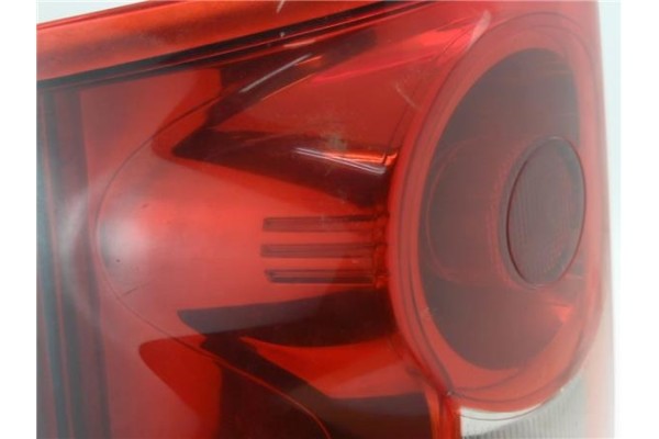 Recambio de piloto trasero izquierdo para dacia logan 1 mcv familiar 1.5 dci (ks0w) referencia OEM IAM 8200864612 62420911 